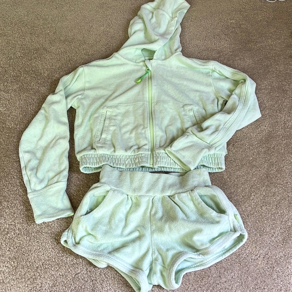 Athleta Girl Terry cloth set